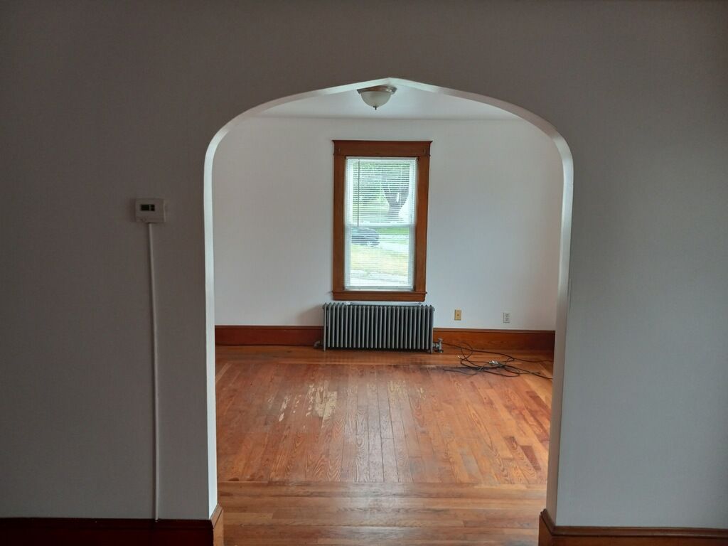Professional Office : 112 Clinton Ave, Winslow, ME, 04901